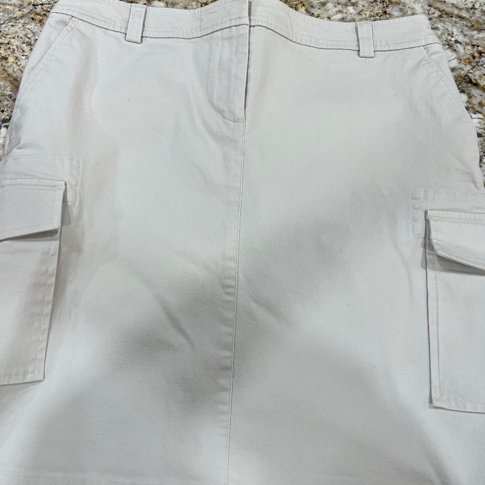 PRICE DROP!!  Talbots  Skirt with CARGO POCKETS Tan 12P - Gently LOVED - EUC - Picture 6 of 12